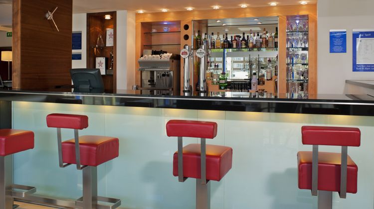 Holiday Inn Express Golders Green Restaurant