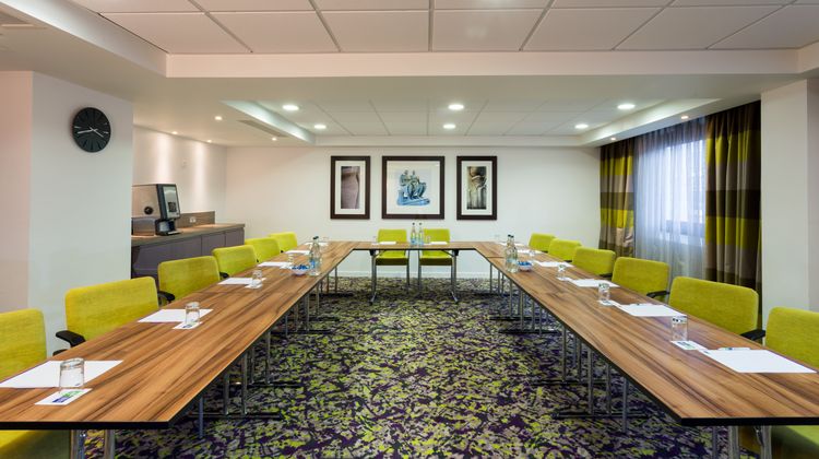 Holiday Inn Express Harlow Meeting