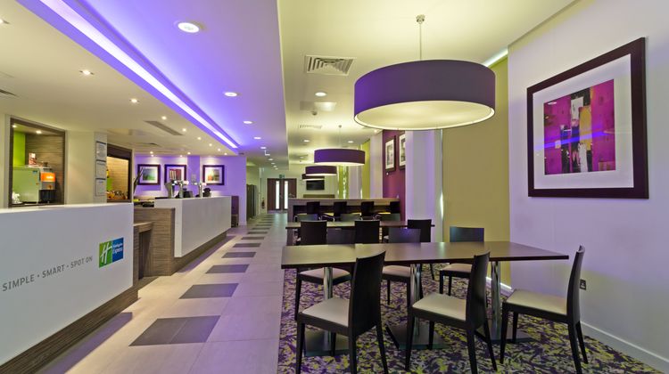 Holiday Inn Express Harlow Restaurant