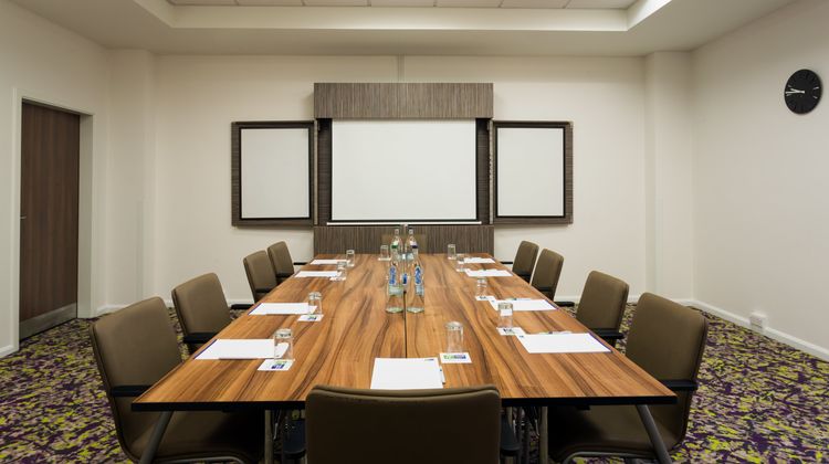 Holiday Inn Express Harlow Meeting