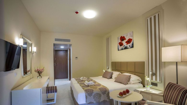 <b>Aquamare Beach Hotel and Spa Room</b>. Images powered by <a href="https://www.leonardoworldwide.com/" title="Leonardo Worldwide" target="_blank">Leonardo</a>.