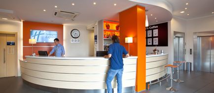 Holiday Inn Express - Reggio Emilia Exterior