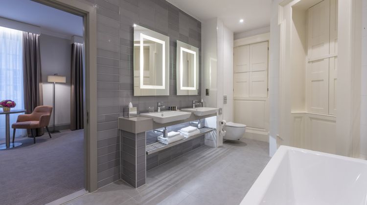 Clayton Hotel Charlemont Room