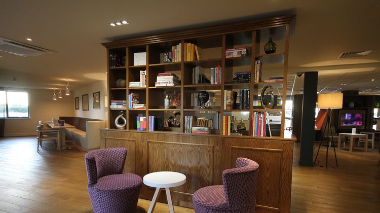 Holiday Inn Huntingdon Racecourse Lobby