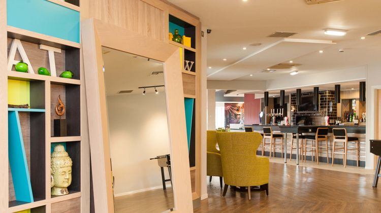 Holiday Inn Darlington North Lobby