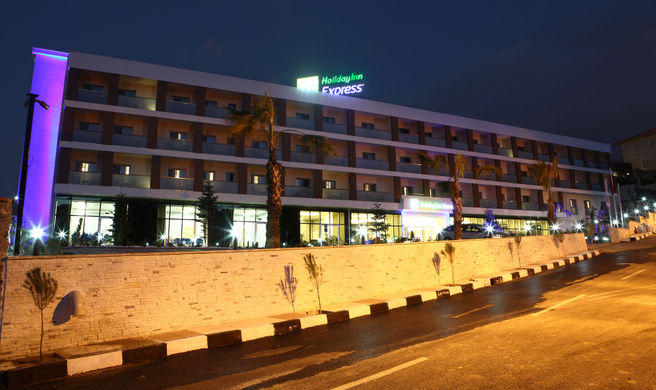 Holiday Inn Express Manisa West Exterior