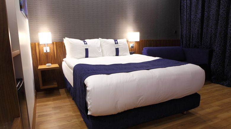 <b>Holiday Inn Express Manisa West Room</b>. Images powered by <a href="https://www.leonardoworldwide.com/" title="Leonardo Worldwide" target="_blank">Leonardo</a>.