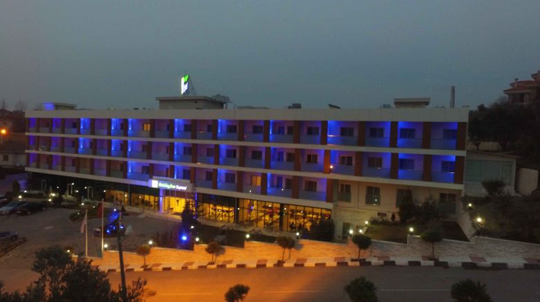 <b>Holiday Inn Express Manisa West Exterior</b>. Images powered by <a href="https://www.leonardoworldwide.com/" title="Leonardo Worldwide" target="_blank">Leonardo</a>.