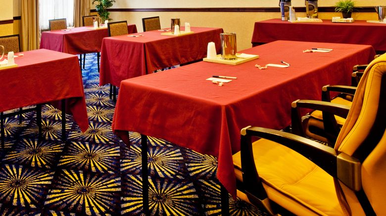 <b>Holiday Inn Express Brooksville Meeting</b>. Images powered by <a href="https://www.leonardoworldwide.com/" title="Leonardo Worldwide" target="_blank">Leonardo</a>.