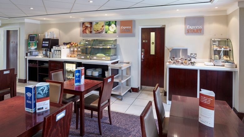 <b>Holiday Inn Express Glenrothes Restaurant</b>. Images powered by <a href="https://www.leonardoworldwide.com/" title="Leonardo Worldwide" target="_blank">Leonardo</a>.