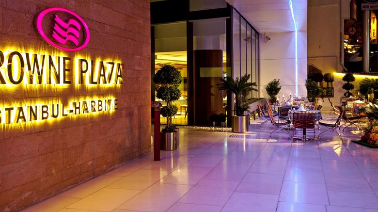 <b>Crowne Plaza Istanbul Harbiye Exterior</b>. Images powered by <a href="https://www.leonardoworldwide.com/" title="Leonardo Worldwide" target="_blank">Leonardo</a>.