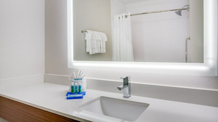 Holiday Inn Express Room