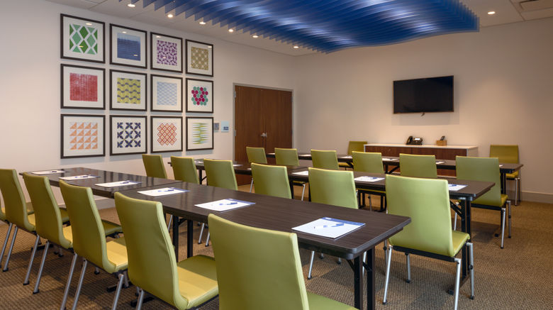 <b>Holiday Inn Express/Stes Tulsa Downtown Meeting</b>. Images powered by <a href="https://www.leonardoworldwide.com/" title="Leonardo Worldwide" target="_blank">Leonardo</a>.