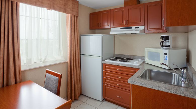 <b>Holiday Inn Express & Suites Barrie Room</b>. Images powered by <a href="https://www.leonardoworldwide.com/" title="Leonardo Worldwide" target="_blank">Leonardo</a>.