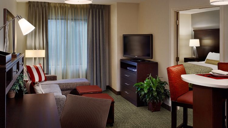 Staybridge Suites Rochester-Commerce Dr Room