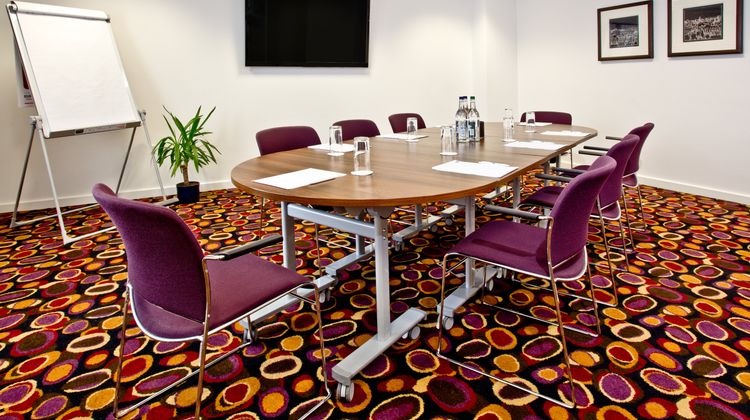 Holiday Inn Express South A45 Meeting