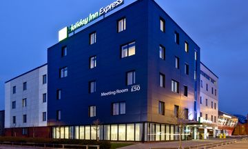 Holiday Inn Express South A45
