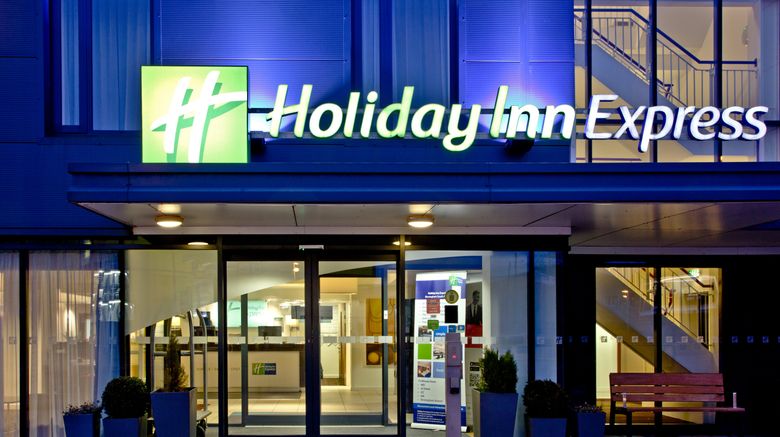 <b>Holiday Inn Express South A45 Exterior</b>. Images powered by <a href="https://leonardo.com/" title="Leonardo Worldwide" target="_blank">Leonardo</a>.