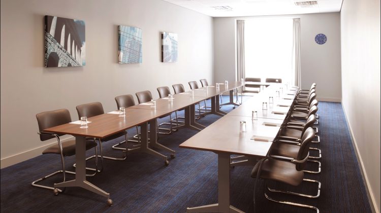 Holiday Inn Express Snow Hill Meeting