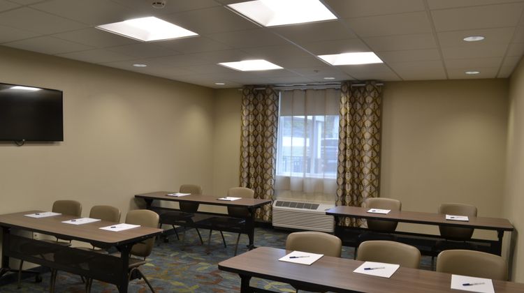 Candlewood Suites St. Clairsville Meeting