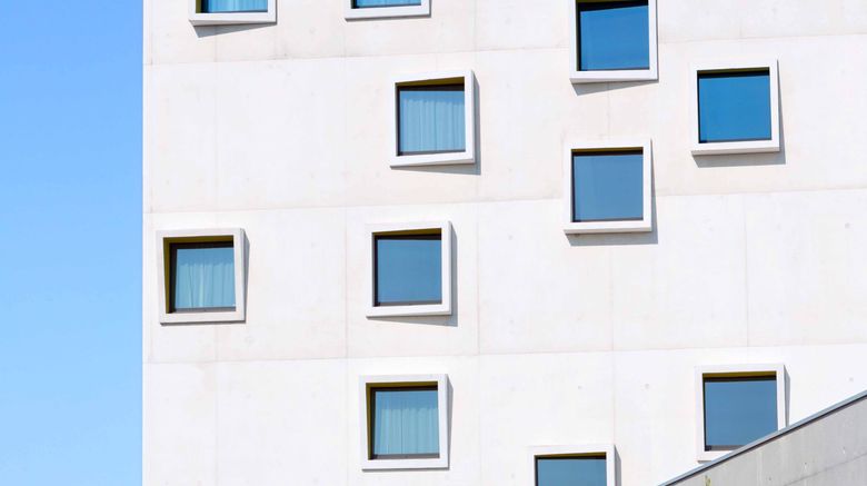 <b>Holiday Inn Express Odysseum Exterior</b>. Images powered by <a href="https://leonardo.com/" title="Leonardo Worldwide" target="_blank">Leonardo</a>.