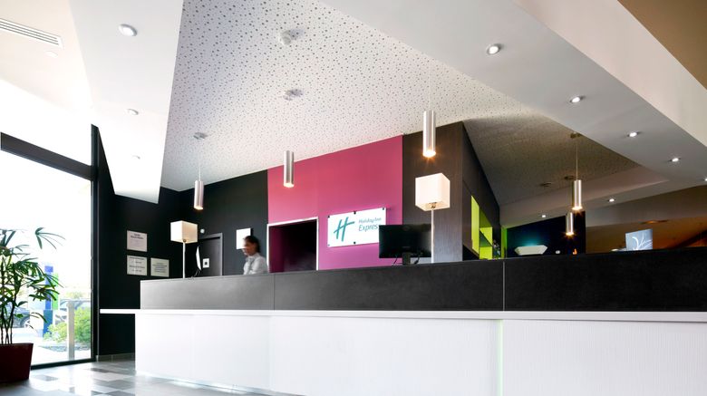 <b>Holiday Inn Express Odysseum Lobby</b>. Images powered by <a href="https://leonardo.com/" title="Leonardo Worldwide" target="_blank">Leonardo</a>.