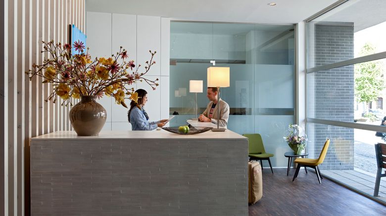 <b>Holiday Inn Express Mechelen City Centre Lobby</b>. Images powered by <a href="https://www.leonardoworldwide.com/" title="Leonardo Worldwide" target="_blank">Leonardo</a>.