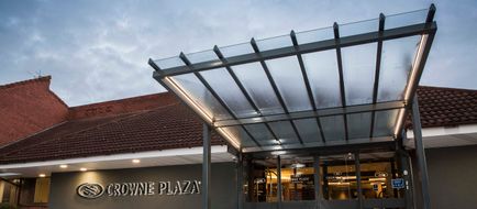 Crowne Plaza Basingstoke Exterior