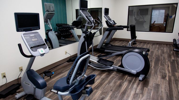 Holiday Inn Express Hotel & Suites Health Club