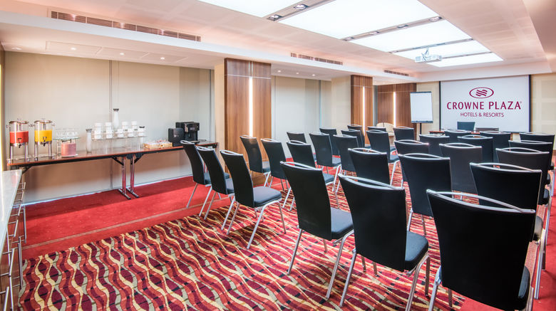 <b>Crowne Plaza Kuwait Al Thuraya City Meeting</b>. Images powered by <a href="https://www.leonardoworldwide.com/" title="Leonardo Worldwide" target="_blank">Leonardo</a>.
