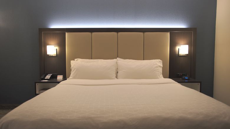 <b>Holiday Inn Express Anderson-I-85 Room</b>. Images powered by <a href="https://www.leonardoworldwide.com/" title="Leonardo Worldwide" target="_blank">Leonardo</a>.