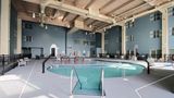 Holiday Inn Express & Suites Airport Pool