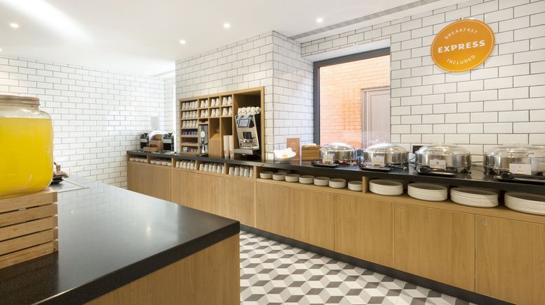 <b>Holiday Inn Express St. Albans - M25 Restaurant</b>. Images powered by <a href="https://www.leonardoworldwide.com/" title="Leonardo Worldwide" target="_blank">Leonardo</a>.