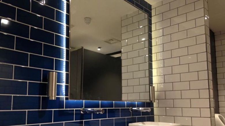 <b>Holiday Inn Express St. Albans - M25 Lobby</b>. Images powered by <a href="https://www.leonardoworldwide.com/" title="Leonardo Worldwide" target="_blank">Leonardo</a>.