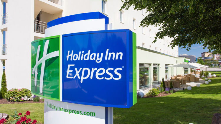 Holiday Inn Express Neunkirchen Exterior