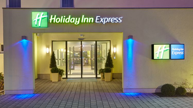 Holiday Inn Express Neunkirchen Exterior