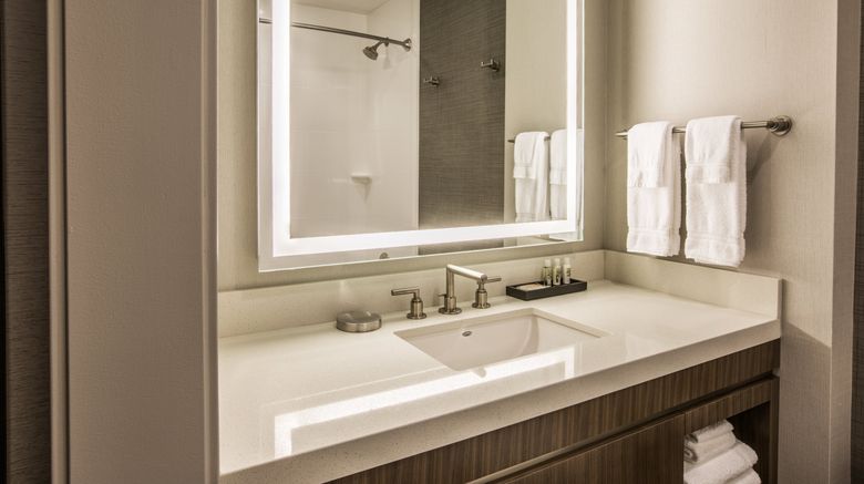 <b>Holiday Inn Hillsboro Room</b>. Images powered by <a href="https://www.leonardoworldwide.com/" title="Leonardo Worldwide" target="_blank">Leonardo</a>.