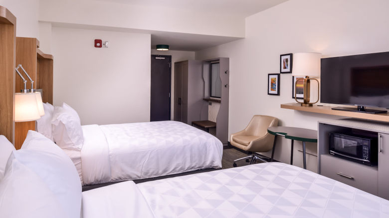 <b>Holiday Inn Detroit Northwest-Livonia Room</b>. Images powered by <a href="https://www.leonardoworldwide.com/" title="Leonardo Worldwide" target="_blank">Leonardo</a>.