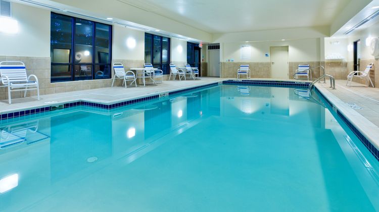 Holiday Inn Express Hotel & Suites Pool