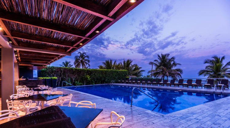 Holiday Inn Cartagena Morros Pool