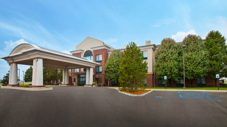 Holiday Inn Exp & Stes Bryan-Montpelier Exterior