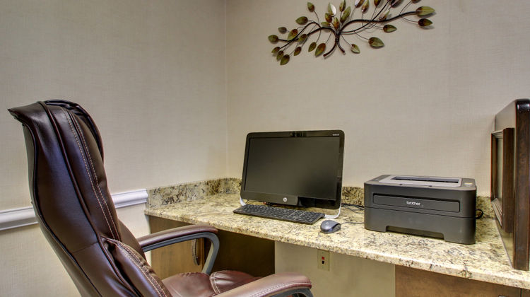 Holiday Inn Express & Suites Live Oak Other