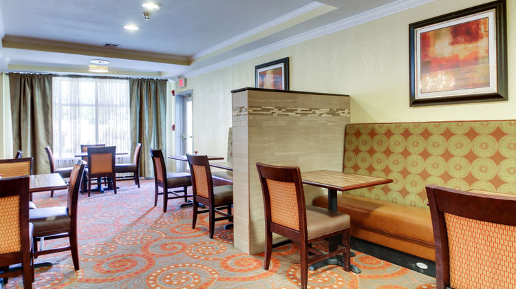 Holiday Inn Express & Suites Live Oak Restaurant