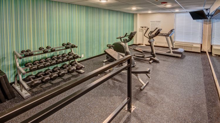 Holiday Inn Express Memphis Medical Ctr Health Club