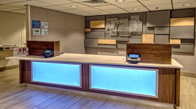 Holiday Inn Express Memphis Medical Ctr Lobby