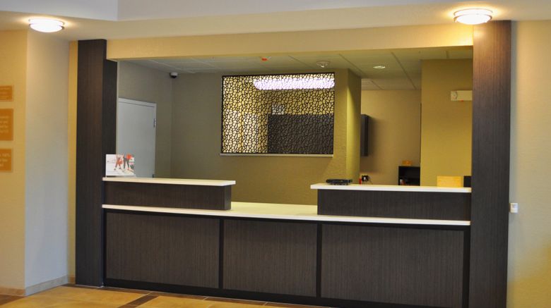 <b>Candlewood Suites Bay City Lobby</b>. Images powered by <a href="https://www.leonardoworldwide.com/" title="Leonardo Worldwide" target="_blank">Leonardo</a>.