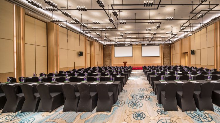 Holiday Inn Tianjin Xiqing Ballroom