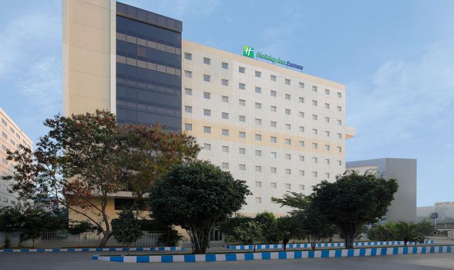 Holiday Inn Express Hyderabad Hitec City Exterior