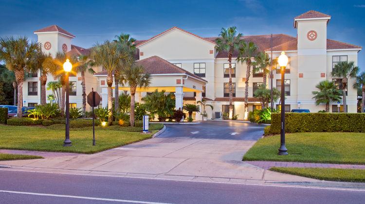 Holiday Inn Express Clearwater North Exterior
