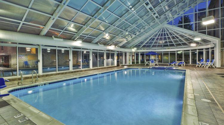 Holiday Inn Express Hotel & Suites Pool